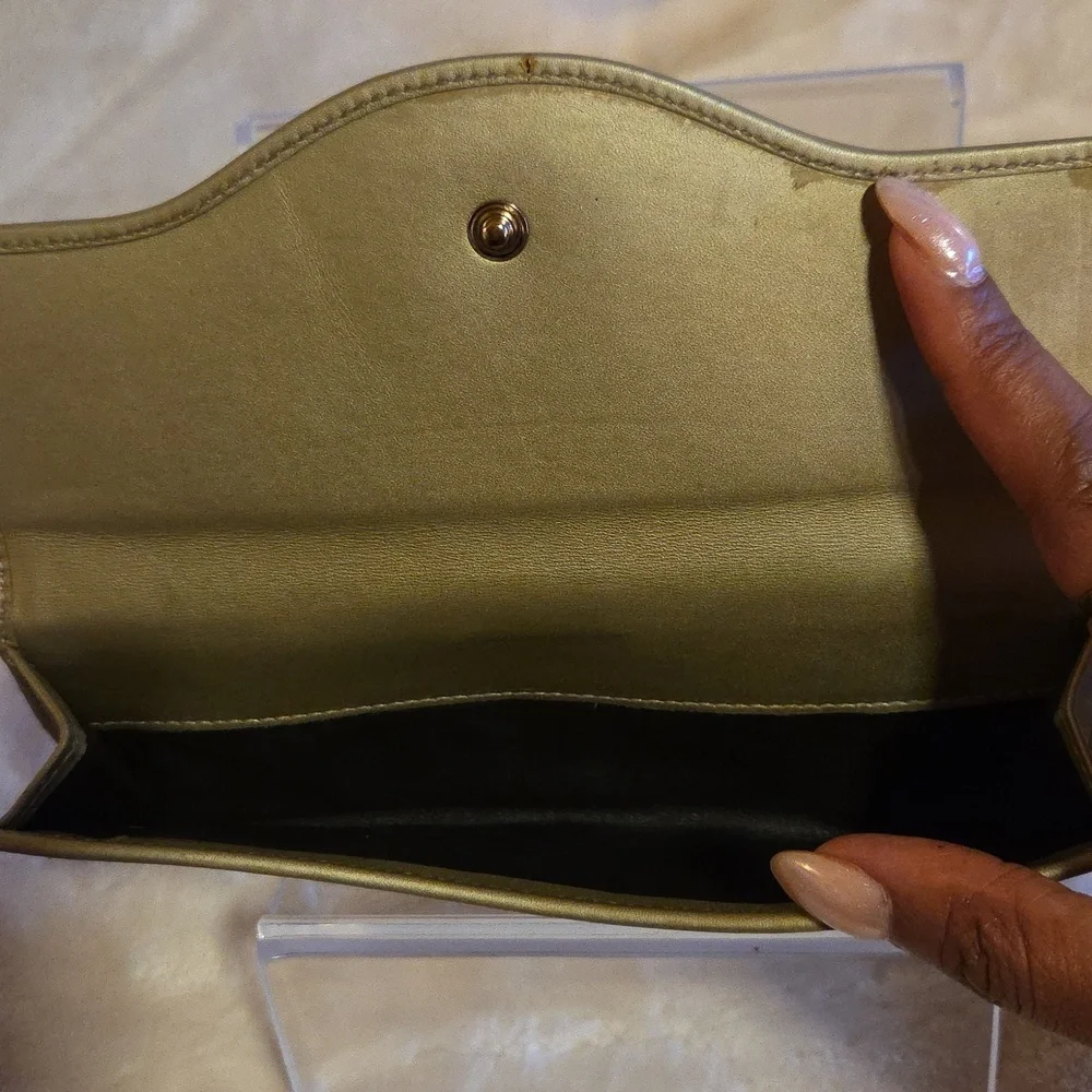 Gucci Gold‎ Embossed Women's Wallet